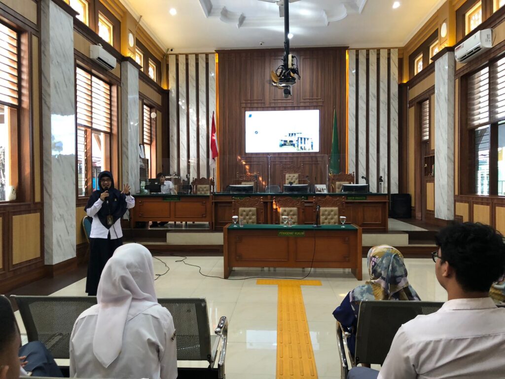 Kunjugan SMA PGRI 4 Kota Bogor – Pengadilan Negeri Bogor